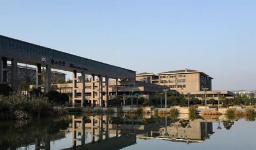 重庆璧山中学校