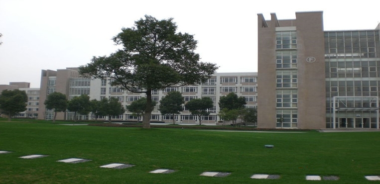 上海工程技术大学