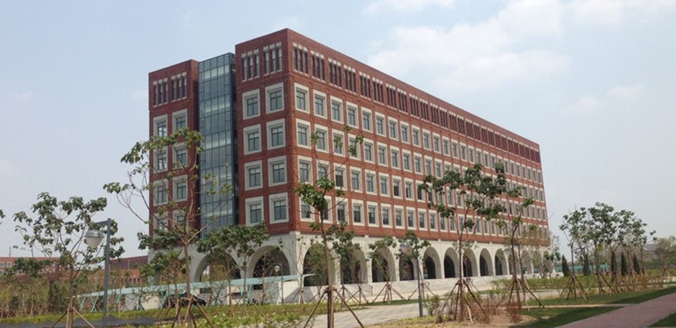 天津商务职业学院