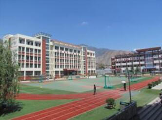 西秀区鸡场中学