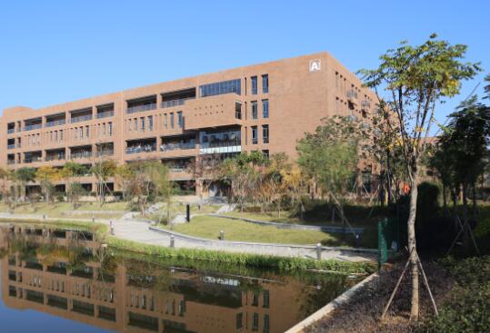 浙江省宁波市鄞州区蓝青学校