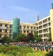 遂宁市市中区磨溪镇中学