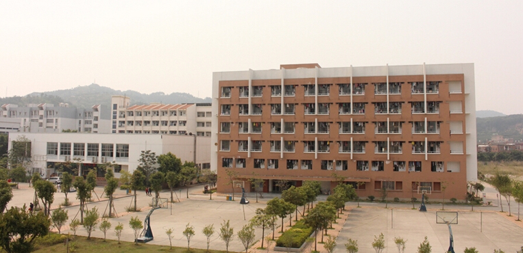 泉州经贸职业技术学院