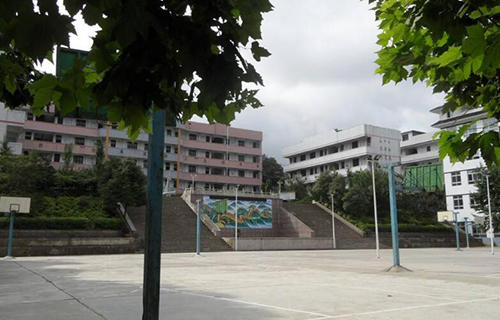 花溪宏武学校