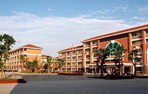 崇州市崇庆中学实验中学