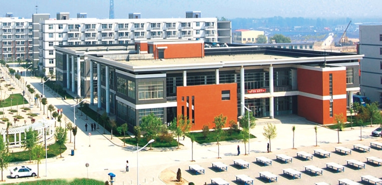 郑州信息科技职业学院