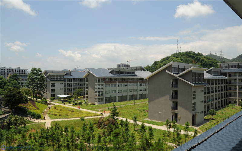 湘西民族职业技术学院