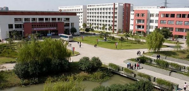 上海工艺美术职业学院