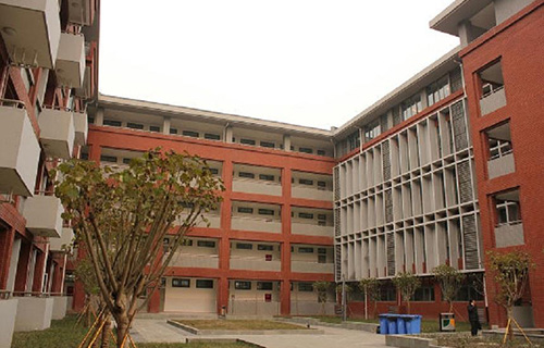 中国人民解放军西藏军区成都八一学校
