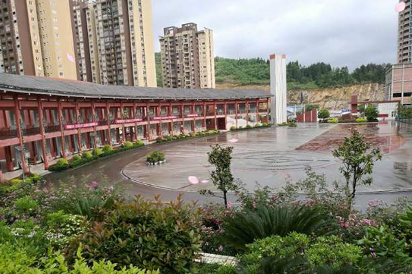 习水绿洲高级中学