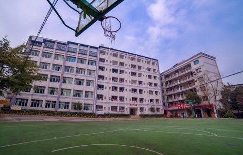 昆明市官渡区福海中学