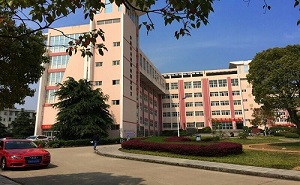 崇明县三烈中学