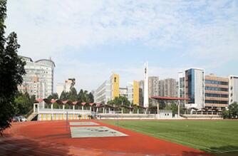 兴义市下五屯镇坝佑中心学校