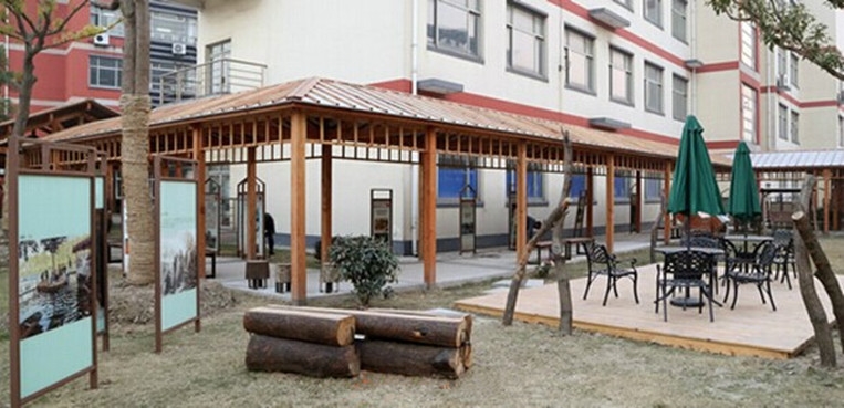 上海震旦职业学院