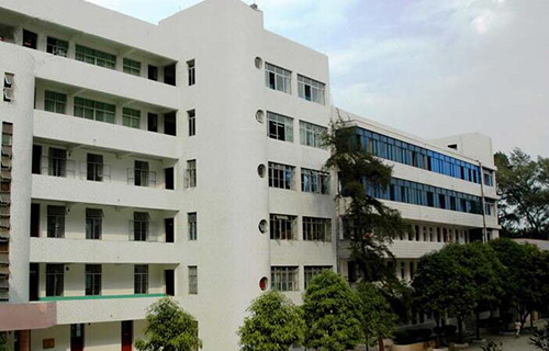 昆明市东川区法这学区法者中学