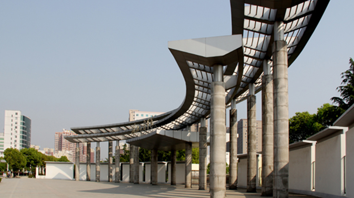 湖北工程学院